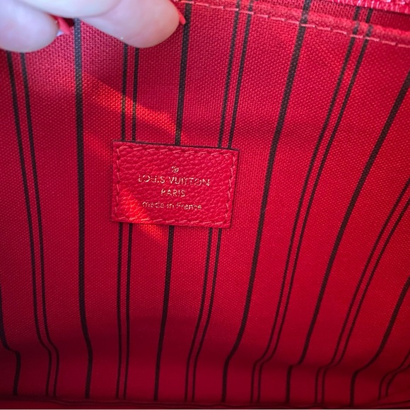 Authentic Louis Vuitton Métis red empreinte crossbody discontinued - Picture 11 of 13